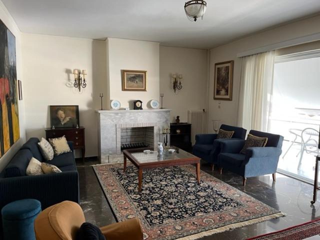 Spacious And Sunny Appartment In Cholargos Athen Eksteriør bilde