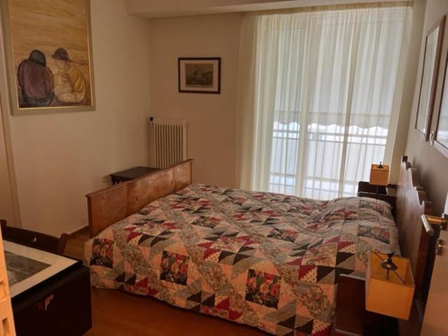 Spacious And Sunny Appartment In Cholargos Athen Eksteriør bilde