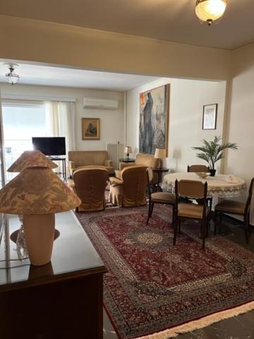 Spacious And Sunny Appartment In Cholargos Athen Eksteriør bilde